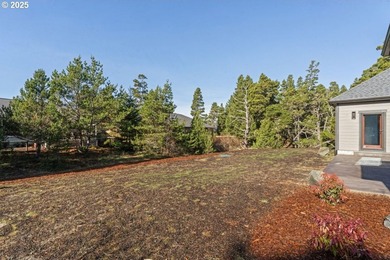 NEW PRICE! Welcome to this exquisite brand-new 3-bedroom - photo 42