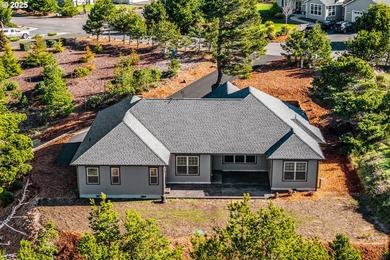 NEW PRICE! Welcome to this exquisite brand-new 3-bedroom - photo 45