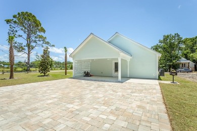 New to the market, this beautifully crafted three-bedroom - photo 3