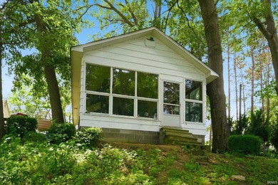 Looking for an affordable lakefront retreat? Welcome to this - photo 1