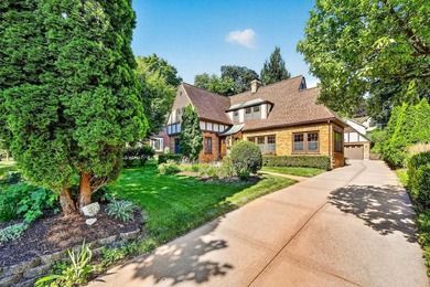 Classic Tudor architecture overlooking Nakoma Golf Club - photo 5