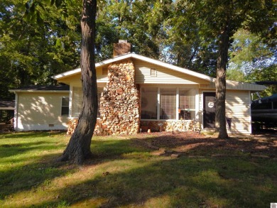 Lake Home For Sale in Eddyville, Kentucky