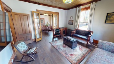 Looking for a sizable historic home that comes fully furnished? - photo 14