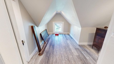 Looking for a sizable historic home that comes fully furnished? - photo 36