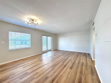 Freshly Updated 1-Bedroom Condo - Perfect for Homeowners or - photo 6