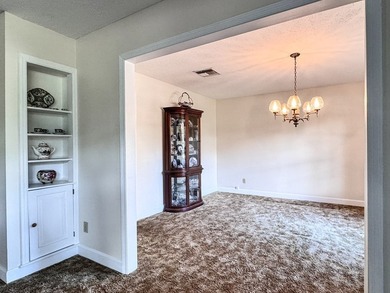 Located one block from Lafayette Park in Apalachicola's - photo 8