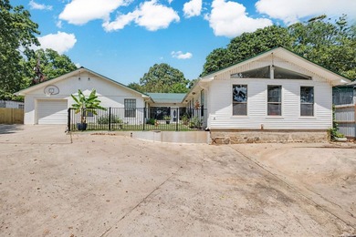 Welcome to this wonderful, unique property in Mayflower located - photo 1