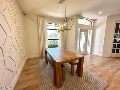 Elegant Home in the Prestigious Gated Community of Spanish Wells - photo 5