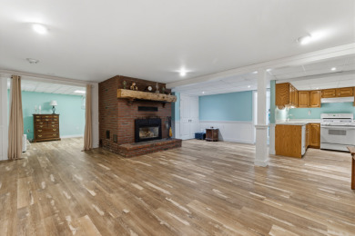 Welcome to 6 Lufkin Lane - Your stunning year-round residence - photo 47