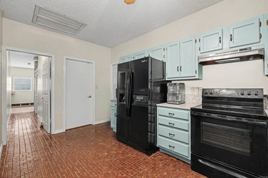 Welcome to this wonderful, unique property in Mayflower located - photo 9