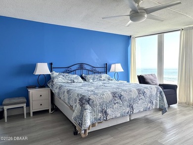 This beautiful direct oceanfront two-bedroom, two-bathroom - photo 10