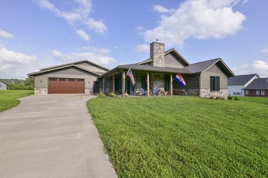 Fly in, boat out, and live the Table Rock Lake dream from this - photo 2