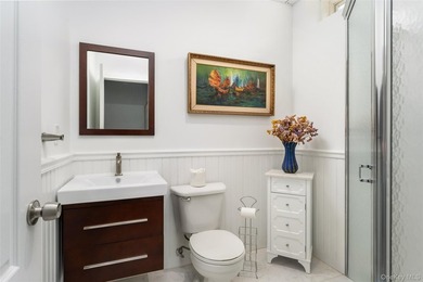 Welcome to 3 Polo Grounds Lane, a beautifully appointed - photo 9