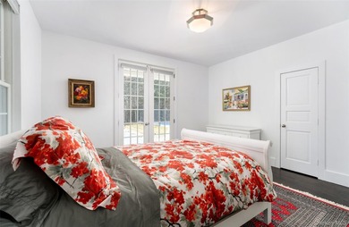 Welcome to 3 Polo Grounds Lane, a beautifully appointed - photo 10