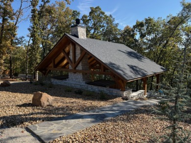 Acreage Lakefront in brand new gated subdivision - The Cove - photo 5