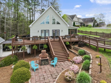 Kerr lake Lifestyle that is easy on the budget! Whether you are - Lake Home For Sale in Clarksville, Virginia