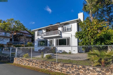 Lake Home For Sale in Clearlake, California