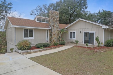 Lake Home For Sale in Keystone Heights, Florida