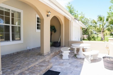 Well-maintained 3-bedroom, 2.5-bath home in Apalachicola - photo 4