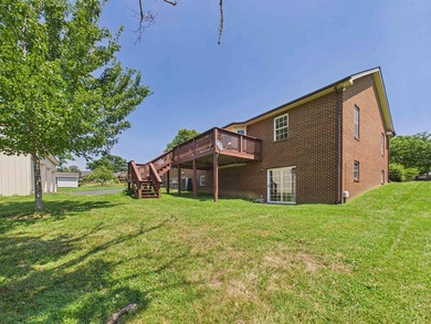 Spacious brick ranch offering approximately 3,300 square feet - photo 3