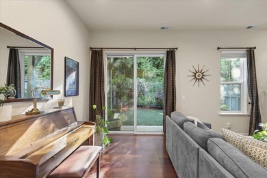 Tucked away in a centrally located, intimate neighborhood, 6 - photo 14