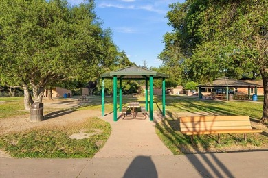 Tucked away in a centrally located, intimate neighborhood, 6 - photo 42