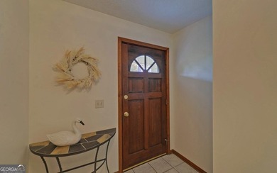 Cozy Ranch style home on Lake Hartwell, close to town, DEEP - photo 9