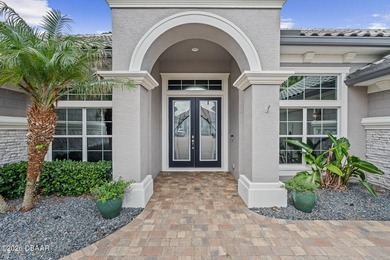Presenting an exceptional estate residence where timeless - photo 3
