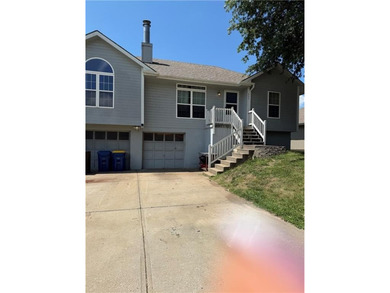 Smithville Lake Home For Sale in Smithville Missouri