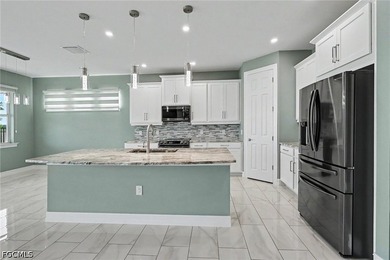 Amazing one of a kind lakefront house in Stonewater. This 3 - photo 2
