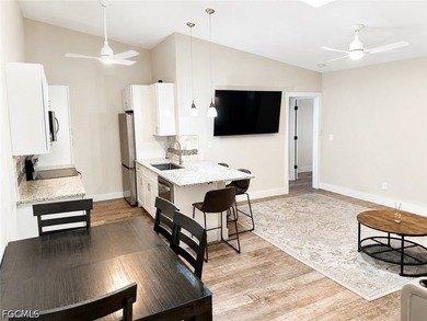 Welcome to desirable Southwest Cape Coral! This beautifully - photo 3
