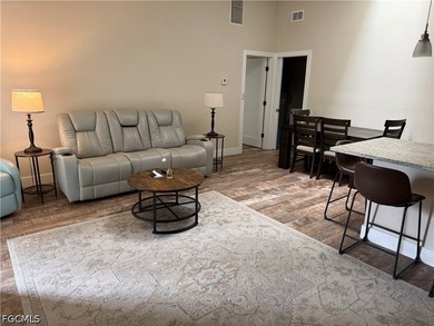 Welcome to desirable Southwest Cape Coral! This beautifully - photo 4