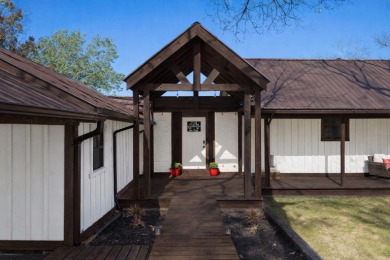 This charming two-story lake home offers stunning views and 1 - photo 4