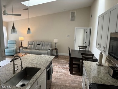 Welcome to desirable Southwest Cape Coral! This beautifully - photo 5