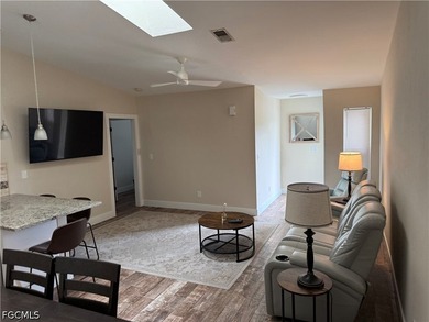 Welcome to desirable Southwest Cape Coral! This beautifully - photo 6