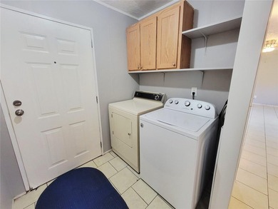 Affordable opportunity! This 2-bedroom,2-bath single-wide mobile - photo 9