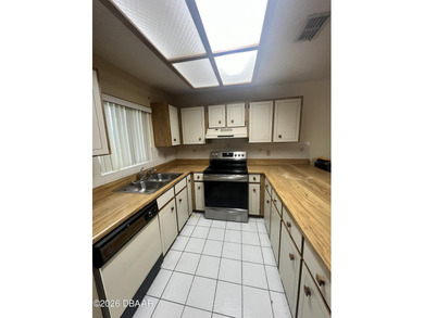 Discover the potential at 2 Seneca Path. This 3-bed, 2-bath home - photo 5