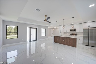 Beautiful newly constructed 3-bedroom, 2-bath home offering 1 - photo 4