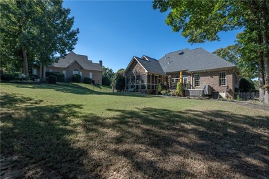 Beautifully renovated custom home on the 7th tee of Brookstone - photo 36