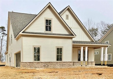 Lake Arrowhead Home For Sale in Waleska Georgia