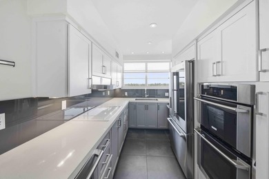 Boat slip available! Renovated residence at the iconic - photo 10