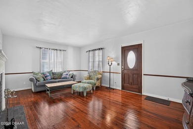 THE SELLER IS HIGHLY MOTIVATED! Welcome to 314 Revilo Blvd - photo 5