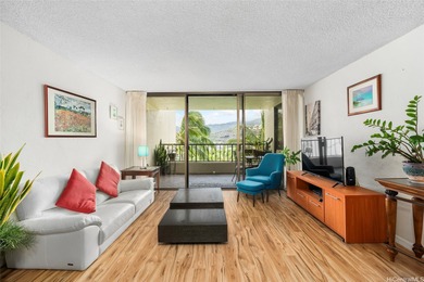 Now offered at an exceptional price, this high-floor *L* model - photo 3