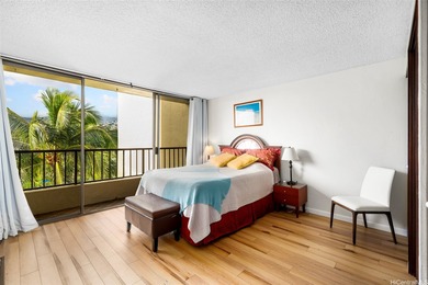 Now offered at an exceptional price, this high-floor *L* model - photo 8