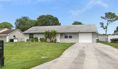 NEW ROOF TO BE INSTALLED! Beautiful 3-bedroom, 2-bath CBS home - photo 2