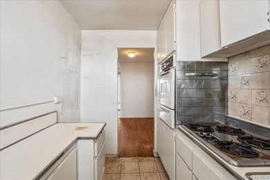 Sun-drenched corner one-bedroom, one-bath cooperative perched on - photo 13