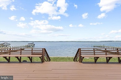 Exceptional bayfront home with 95 feet of direct water frontage - photo 14