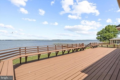 Exceptional bayfront home with 95 feet of direct water frontage - photo 15