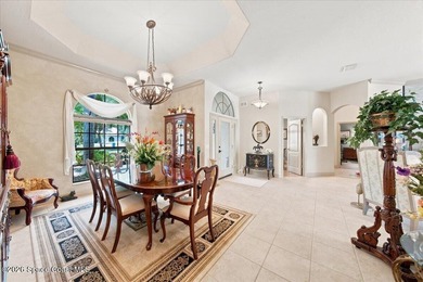 There are homes you tour... And there are homes you discover - photo 19