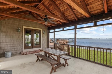 Exceptional bayfront home with 95 feet of direct water frontage - photo 20